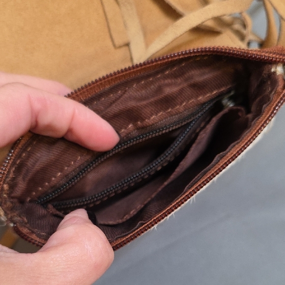 Fringe Tan and Cream Calf Hair Leather Women's Bag - Picture 4 of 6